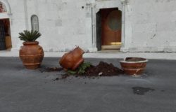 anfore vandali San Nicandro