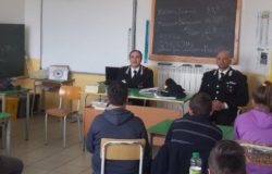 scuola media Jelsi, incontro carabinieri