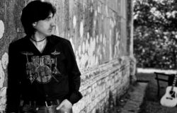 Luigi Farinaccio, cantautore