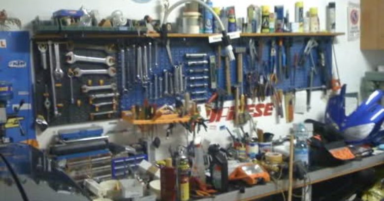 officina in garage di casa
