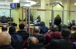 consiglio regionale preso d'assalto