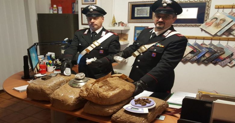 CARABINIERI - Operazione antidroga, un arresto. Recuperati 13 kg di sostanza stupefacente