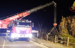 CRONACA - Perde il controllo dell'auto, donna in una scarpata