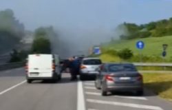 Bus in fiamme baranello