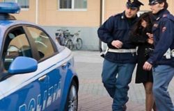 polizia-arresto-donna
