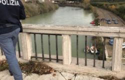 CRONACA - Tragedia, donna di Agnone si getta nel Tevere. Introvabili le due due figlie gemelline di pochi mesi 