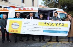 TAGLI ALLA POLITICA - I risparmi dei Cinque stelle donano un'ambulanza per neonati all'Asrem