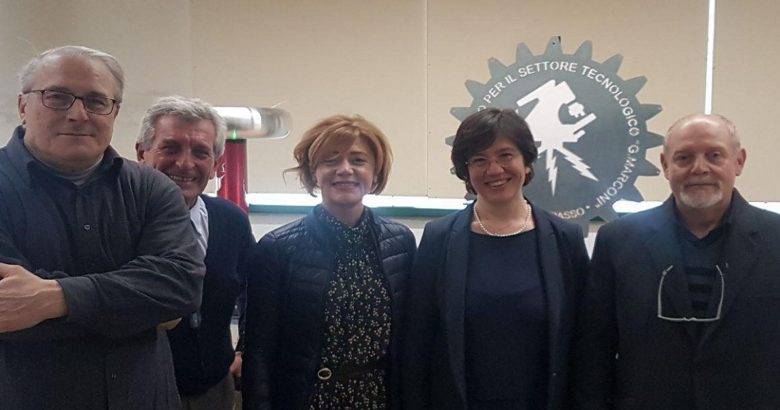 FACCIAMO SCUOLA - Progetto innovativo della Marconi di Campobasso si concretizza con i tagli alle indennità dei Cinque stelle