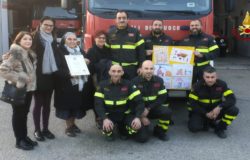 TERMOLI - Disegni e una filastrocca, omaggio dei bimbi della Campolieti ai Vigili del Fuoco
