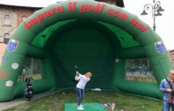 ISERNIA - Il golf scende in piazza