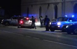 VENAFRO - Non si ferma per ben due volte all'ALT, inseguito e bloccato in centro denunciato, ritiro patente e 750 euro di multa