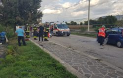VENAFRO scontro all’incrocio di via Maria Pia, auto finisce nel Rava