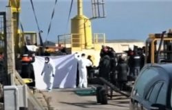 CRONACA - Recuperata la Panda rossa e il corpo di una donna in mare, la Procura allarga a tutto campo le indagini
