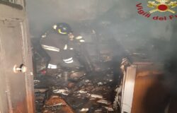 SESTO CAMPANO, incendio, abitazione, casa, anziana in salvo