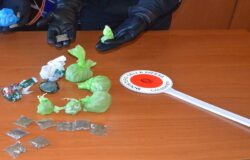 Sorpresi nella villa comunale a spacciare, denunciati due giovani