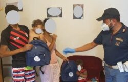 ISERNIA, Accoglienza, migranti, Poliziotti, zainetti, bambini
