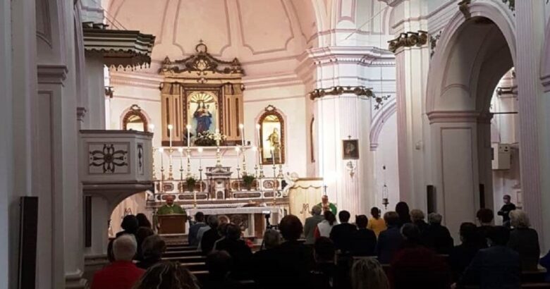 PIETRACATELLA, Mons. Bregantini, fedeli, Don Mauro, parroco, comunità