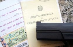 armi, obiettore di coscienza, denunciato