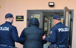 Permesso di soggiorno, revoca, espulsione, gambiano