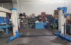 Polizia, officina abusiva, sequestro, multa