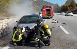 Auto in fiamme, paura, Statale