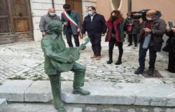 CAMPOBASSO, statua, Fred Bongusto