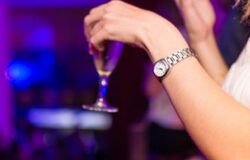 Spaccio di stupefacenti, locale notturno, Daspo urbano, donne