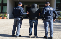 campobasso, questura, detenzione armi, espulsione, permesso di soggiorno,