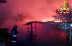 Incendio, fiamme, baracca