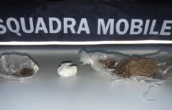 droga, eroina, cocaina, mascherina, arrestato, Polizia