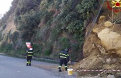 Caduta massi, strada provinciale, chiusa