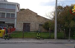Crolla, tetto, abitazione,