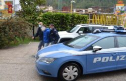 autovetture, fuga, agenti, arresti, denunce, giovani