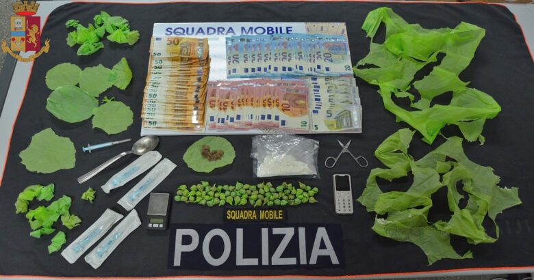 Blitz antidroga, irruzione, Mobile, arresti