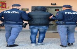 polizia is - arresto