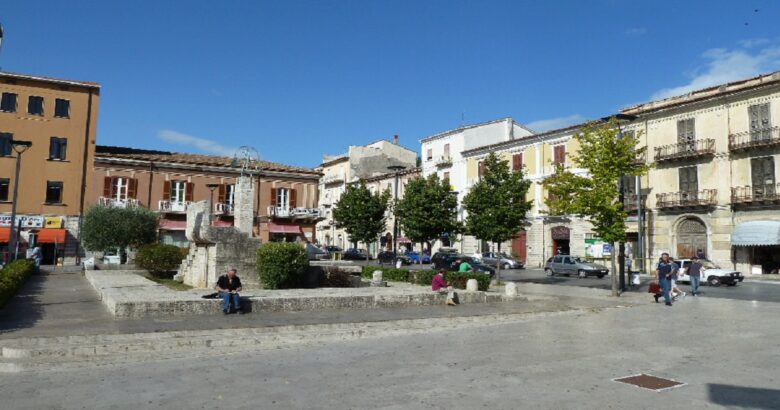 Isernia Piazza_della_Repubblica