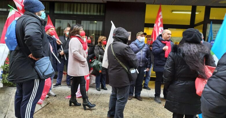 SCUOLA, Sindacati, aumenti, stipendi, insegnanti,