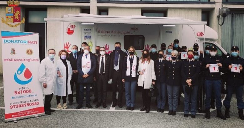 Scuola Polizia, allievi, donano, sangue