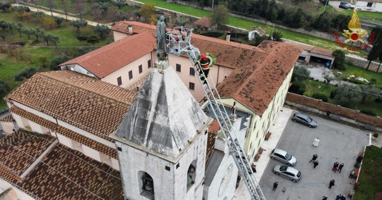 VENAFRO, Immacolata, corona, fiori, Vergine., Vigili del fuoco