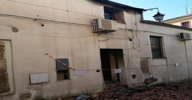 Venafro, appartamento a fuoco, arresto