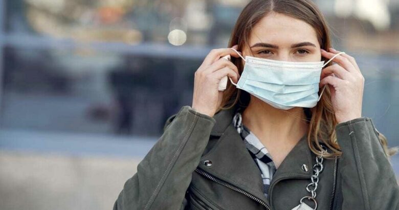 mascherine all'aperto covid