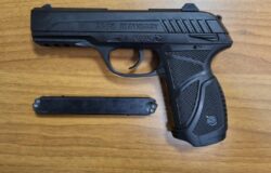 pistola, “softair”, denunciato, Carabinieri