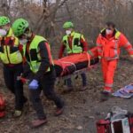 CRONACA - Tragico incidente di caccia nei boschi, 48enne scivola in un dirupo e muore