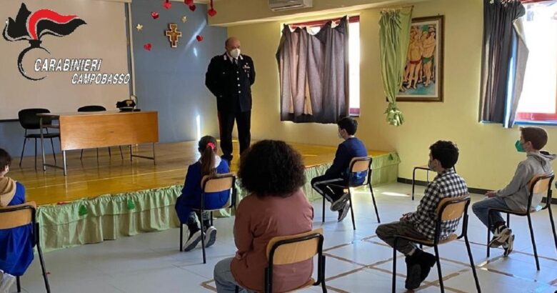 Bullismo, Cyberbullismo, alunni, scuola, legalità, Carabinieri