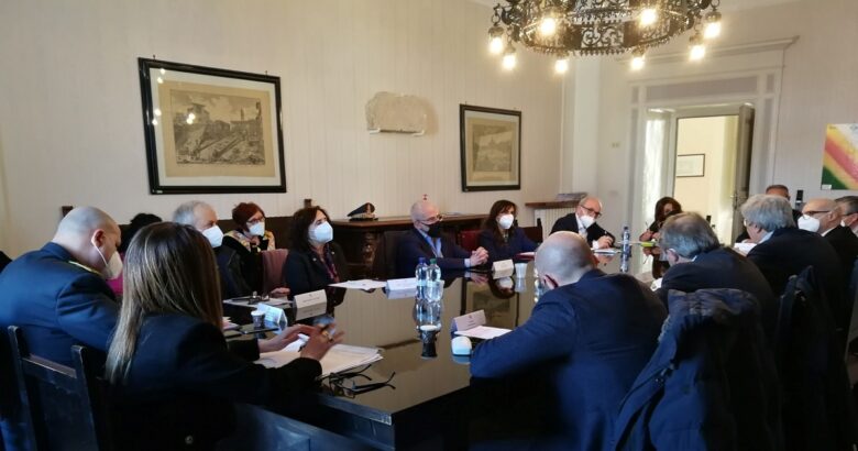 Accoglienza profughi, riunione, Prefettura