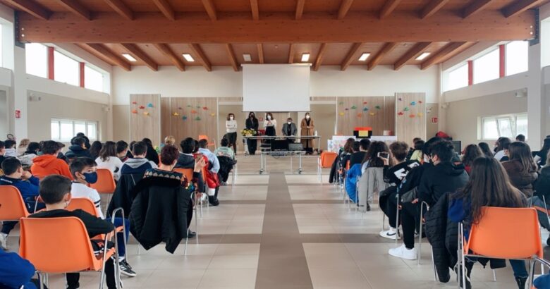 Diritti dell'Infanzia e dell'Adolescenza, guerra, Istituto scolastico John Dewy, San Martino in Pensilis