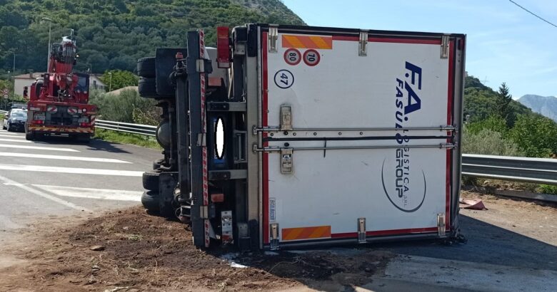 Camion, SS 85 Venafrana, Vigili del Fuoco