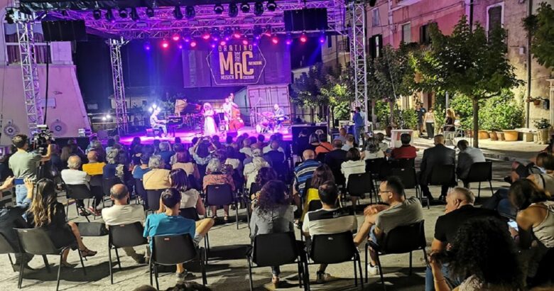 Festival Mac, Oratino