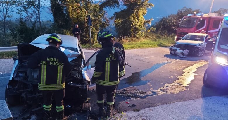 Incidente, auto, feriti, Macchiagodena