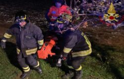 incidente, auto si ribalta, feriti